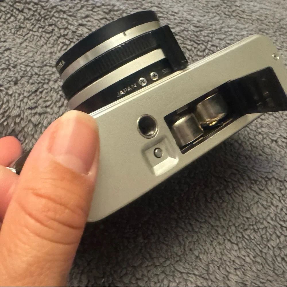 Minolta Hi-Matic Film Camera